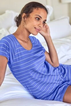 Lake Pima Shorts Set In True Cobalt 9 Lake Pima Shorts Set In True Cobalt -Fashion - Pajamas LAKE Webcrop Summer23 ShortSet TrueCobalt 16080